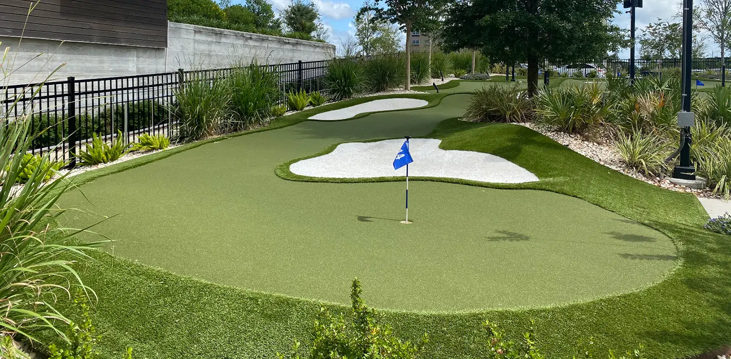 Blue flag with artificial golf grass from SYNLawn
