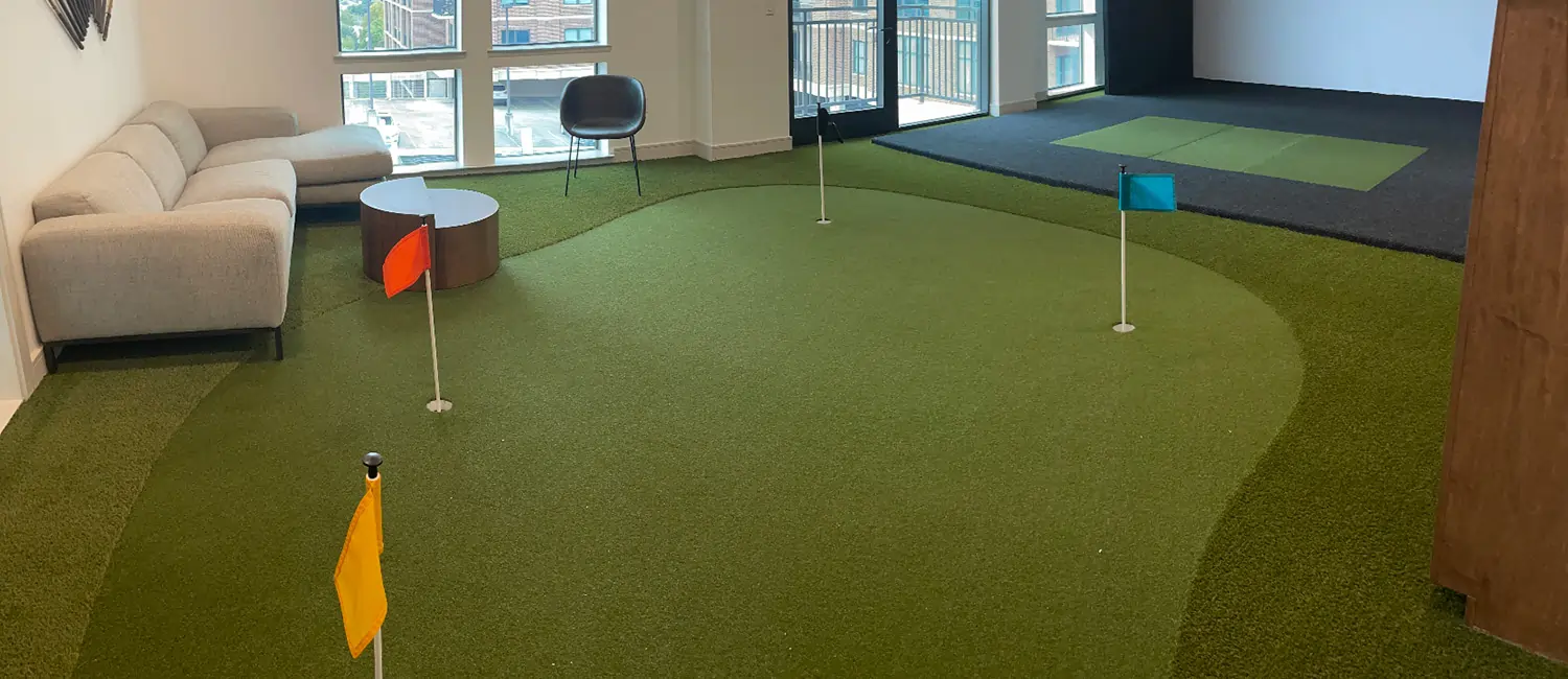 Indoor artificial grass golf simulator