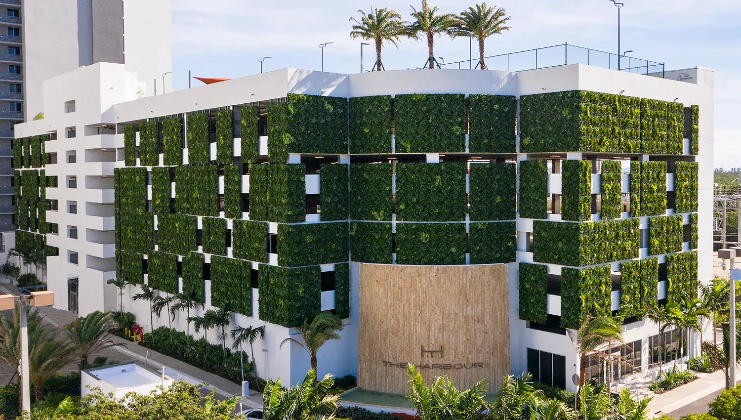 Outdoor artificial living walls installation