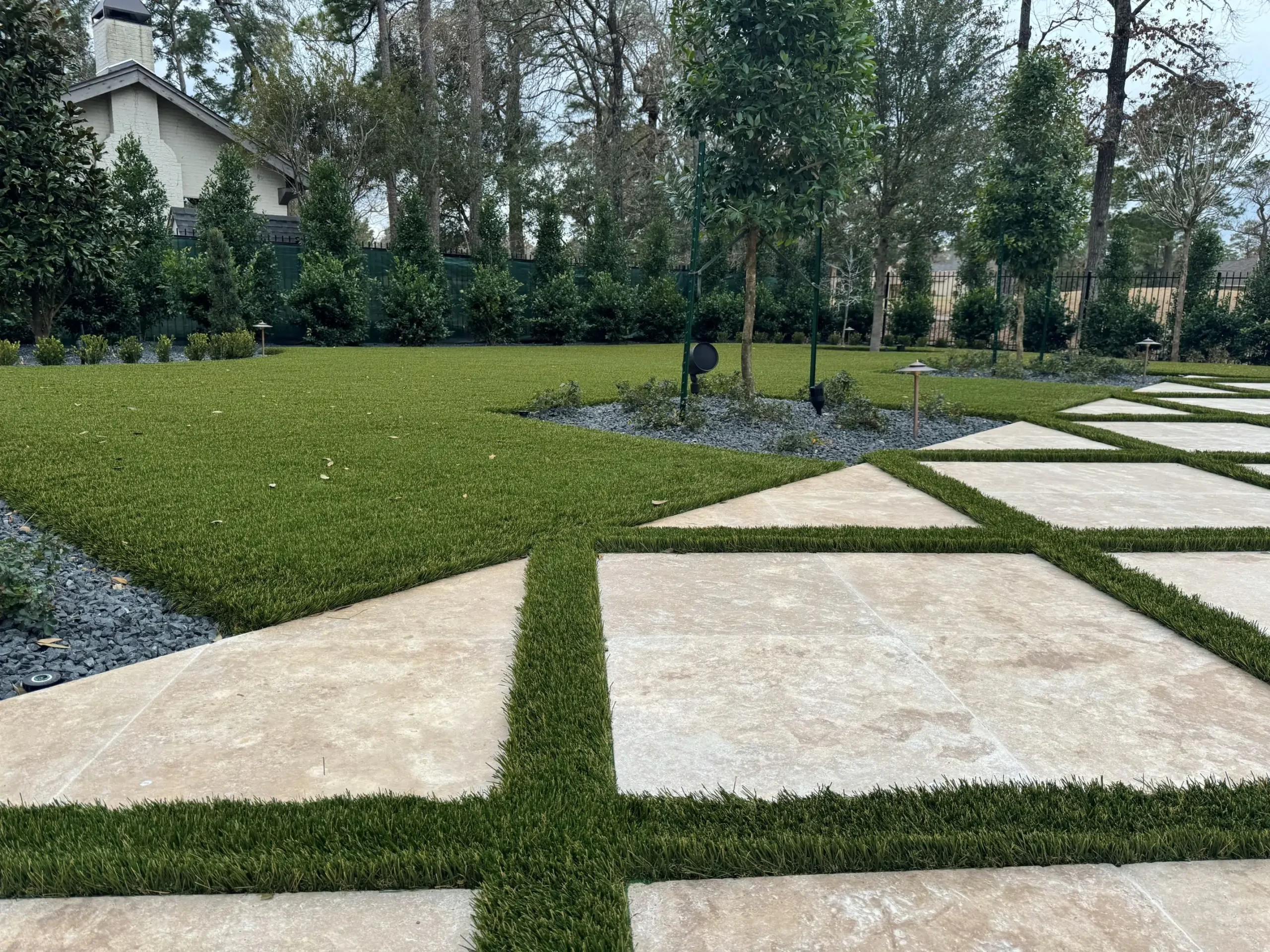 Bay Area Artificial Turf with Pavers SYNLawn